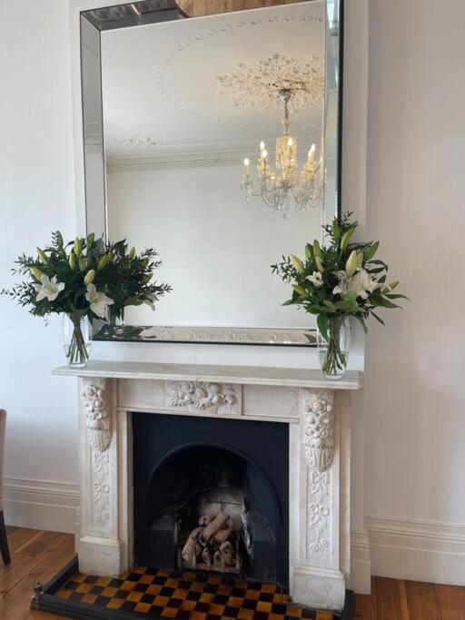 Stunning Grand 2 Bed, 2 Bath Apartment, Londra Dış mekan fotoğraf